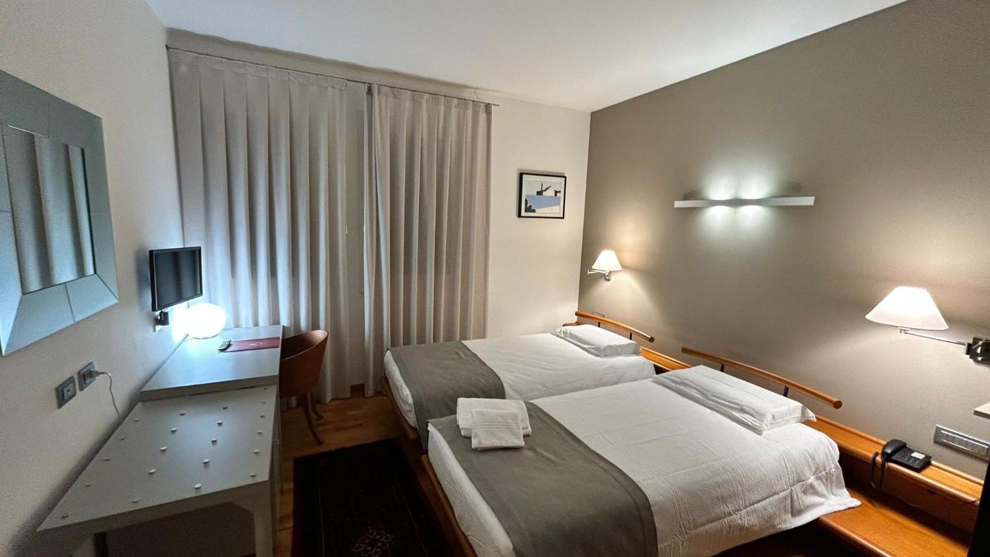 Hotel Centrale Resana Exteriör bild